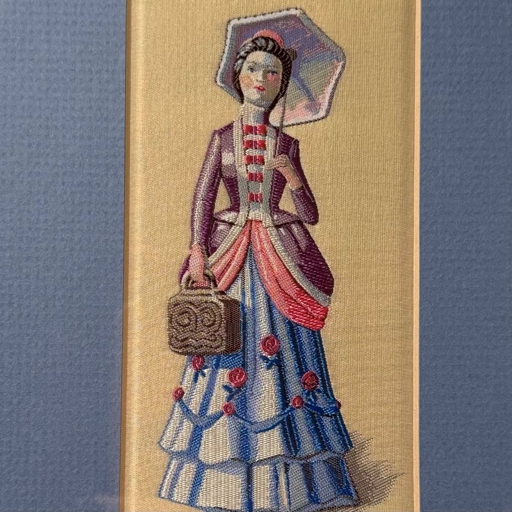 Vintage Cashs “Mrs. Albee” Silk & Rayon Woven Portrait – Framed Avon Collector - Picture 5 of 8